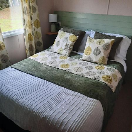 Beautiful 3 Bedroom Caravan With Hot Tub - Tattershall Lakes ภายนอก รูปภาพ